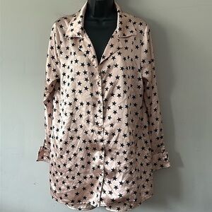 Nasty Gal Star Print Satin like pajama Long Sleeve with shorts to match Size 8